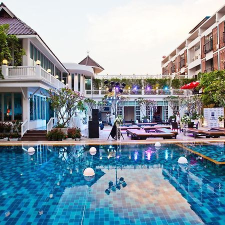 Paradise Hotel Udonthani Esterno foto