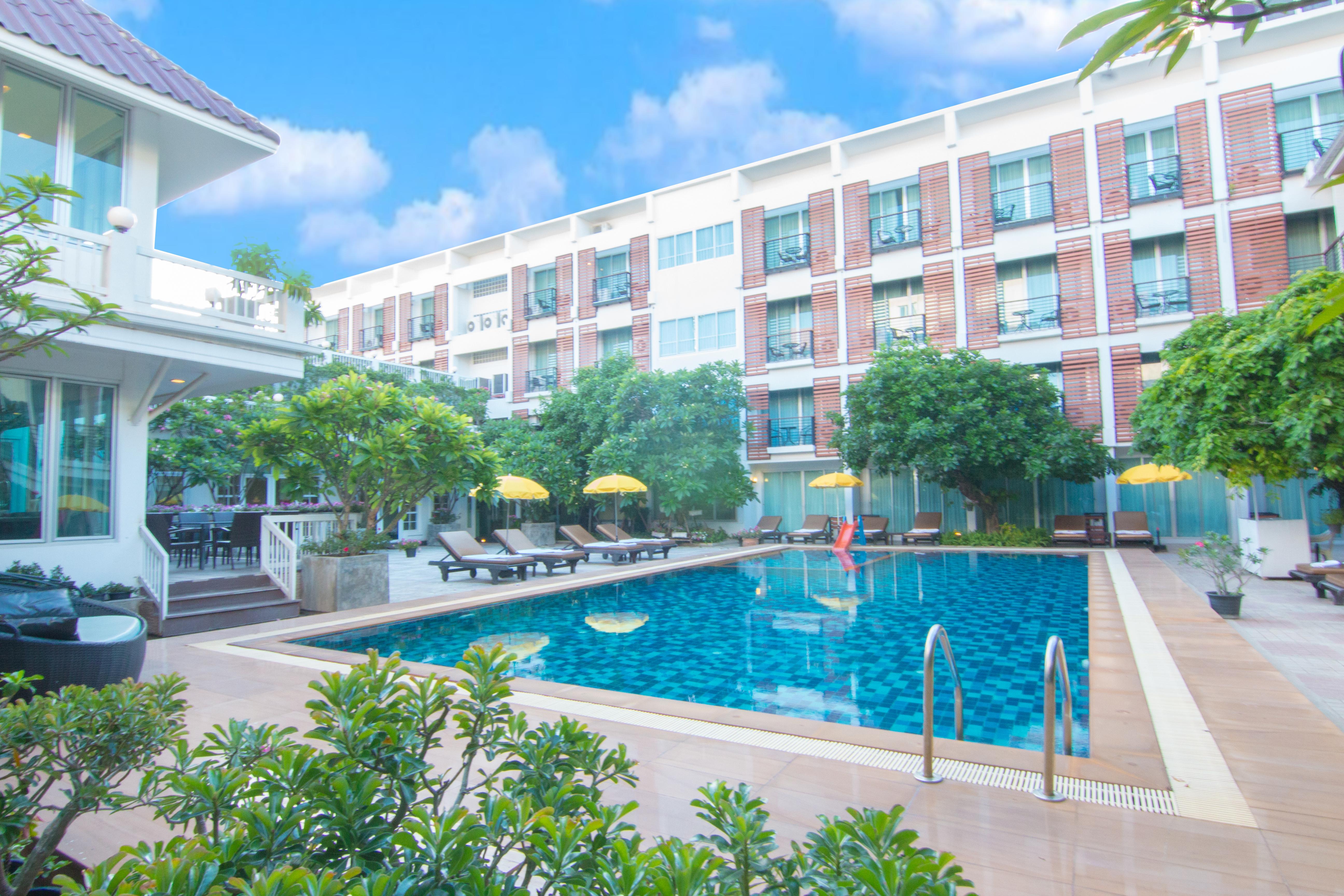 Paradise Hotel Udonthani Esterno foto