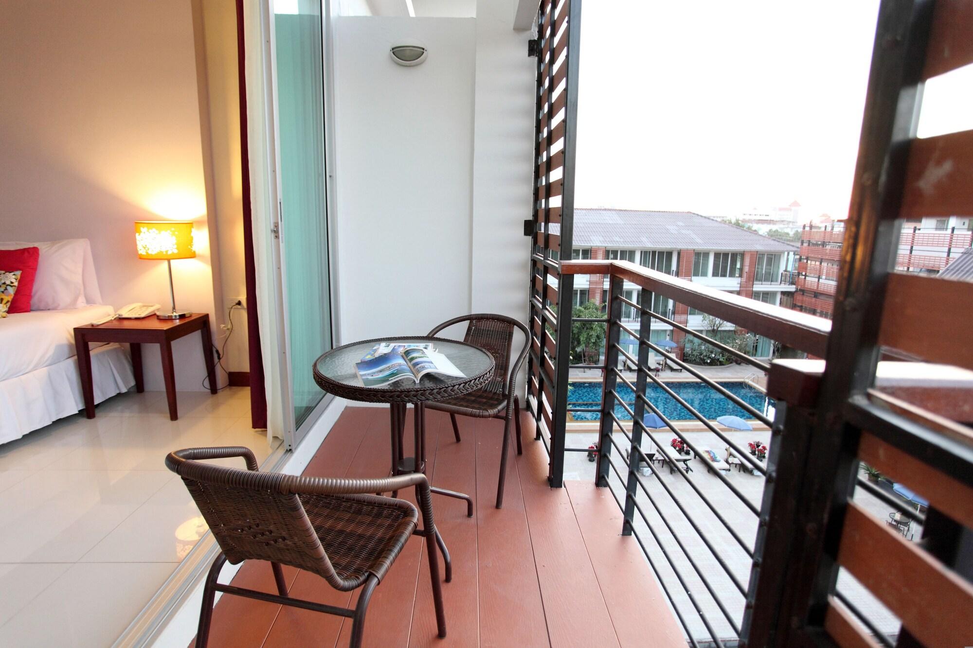 Paradise Hotel Udonthani Esterno foto