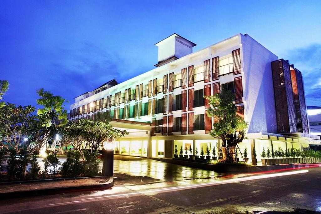 Paradise Hotel Udonthani Esterno foto